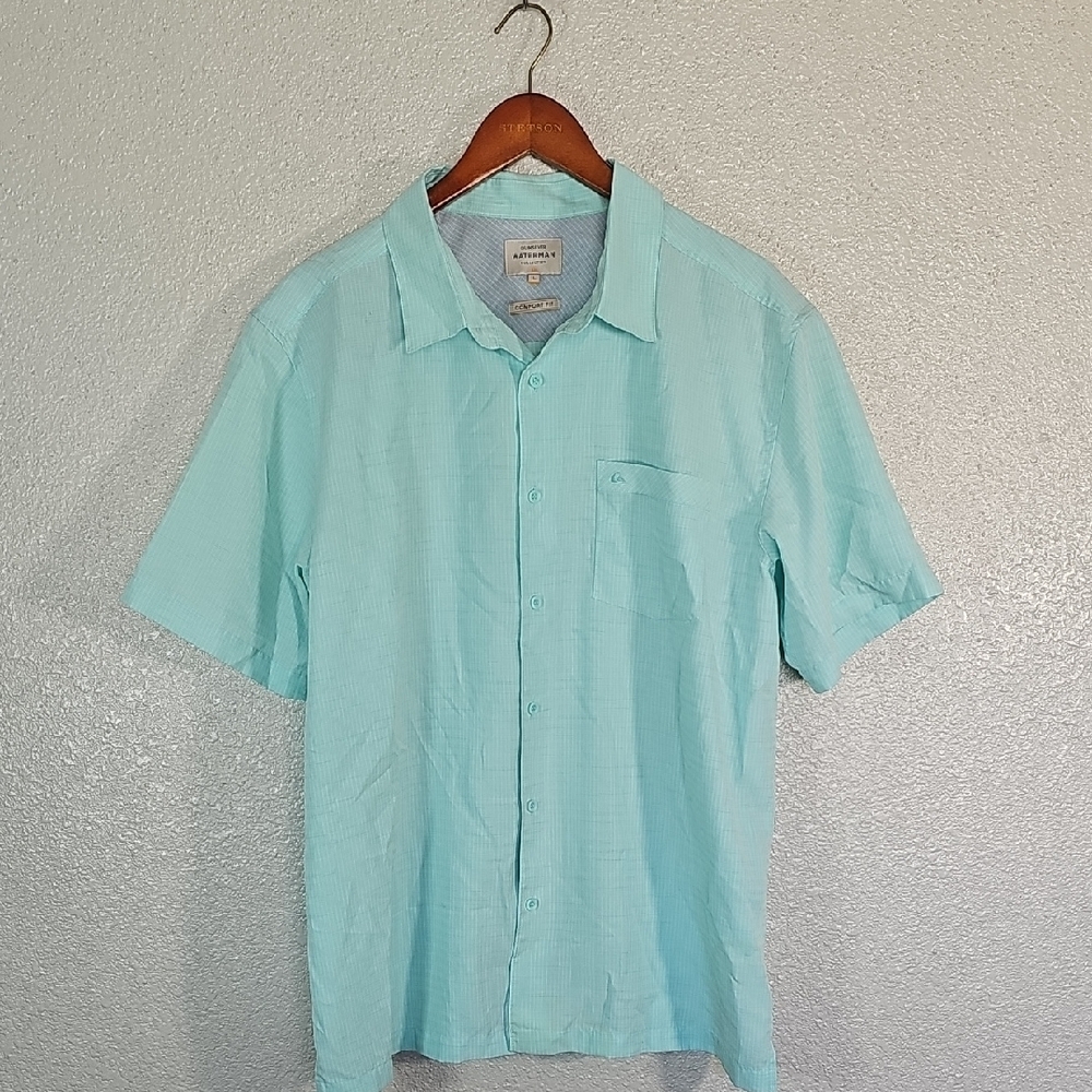 Qyicksilver Waterman Short Sleeve Shirt.